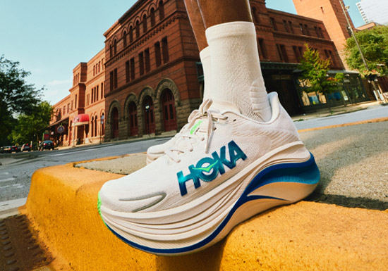 HOKA 2026新款SKYWARD X 2跑鞋评测