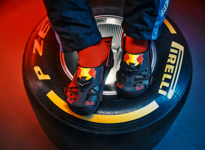 Crocs「卡骆驰」x 红牛车队2026联名款洞洞鞋正式发布图片6