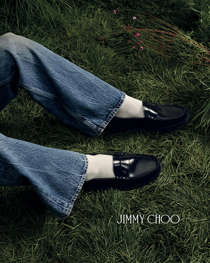 王一博演绎JIMMY CHOO 2026夏日衣橱系列广告大片图片2