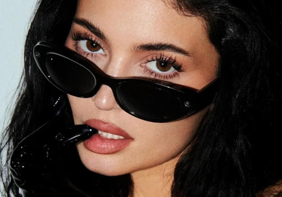 Kylie Jenner x Meta联名款智能眼镜上市